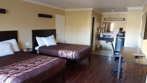 Anaheim Astoria Inn & Suites image 10