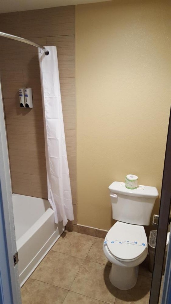 Anaheim Astoria Inn & Suites image 15