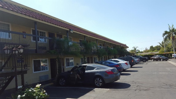 Anaheim Astoria Inn & Suites image 3